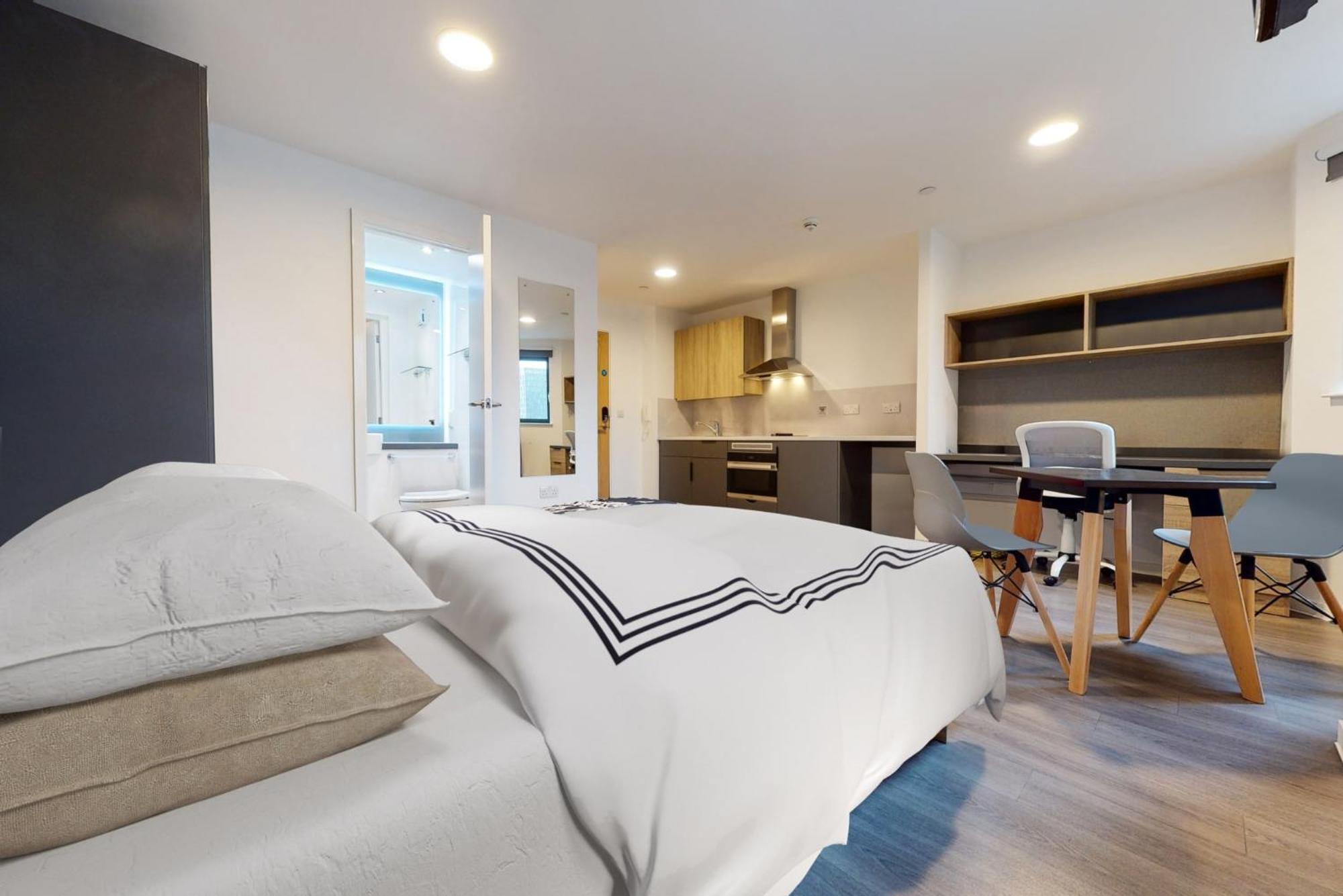 Canvas Wembley In London Ngoại thất bức ảnh