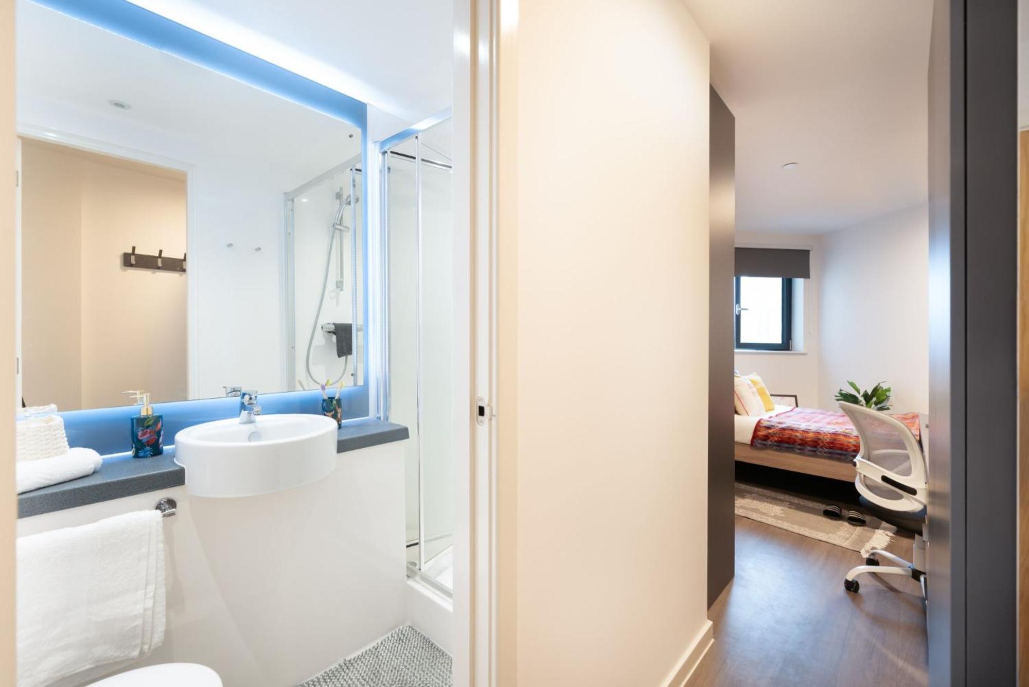 Canvas Wembley In London Ngoại thất bức ảnh